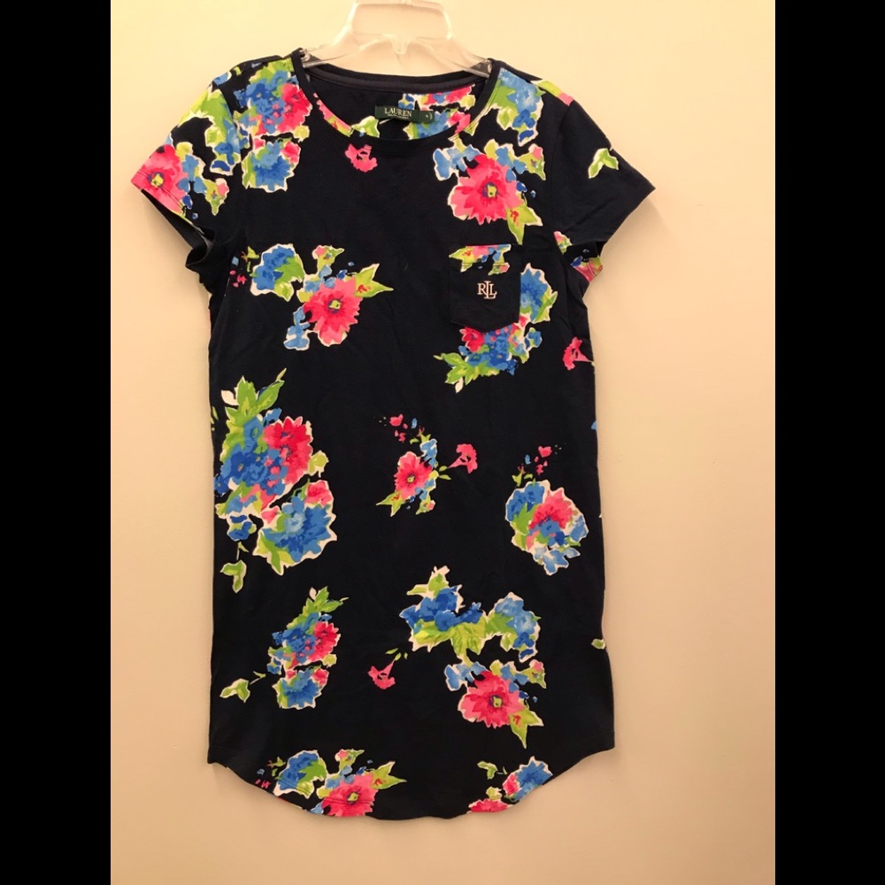 NWOT women’s sleep shirt